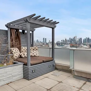 Apartment 2 Bedroom W Terrace And Parking!, Toronto